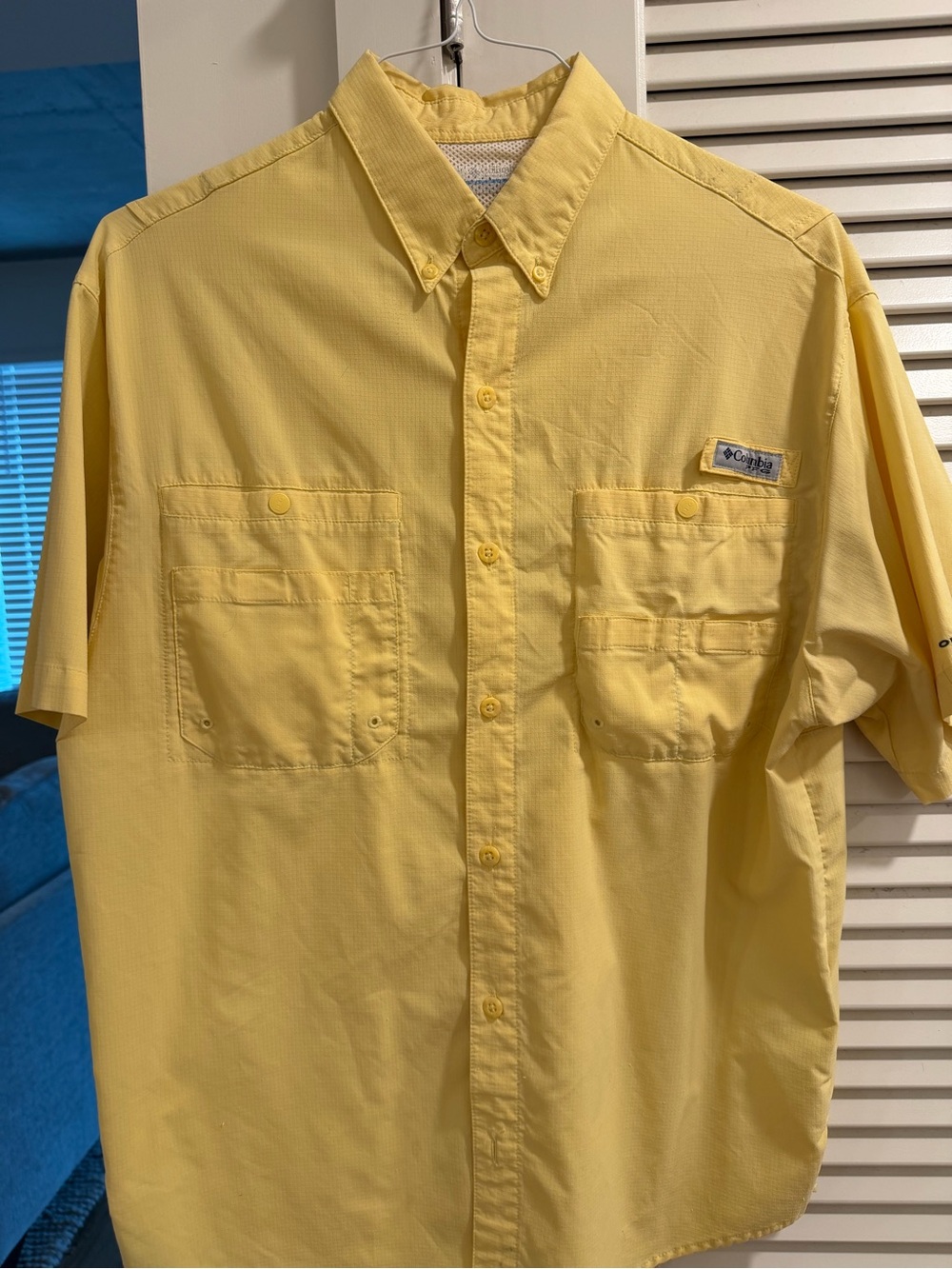 Columbia Men's Light Yellow Short-Sleeve Button-Down Shirt